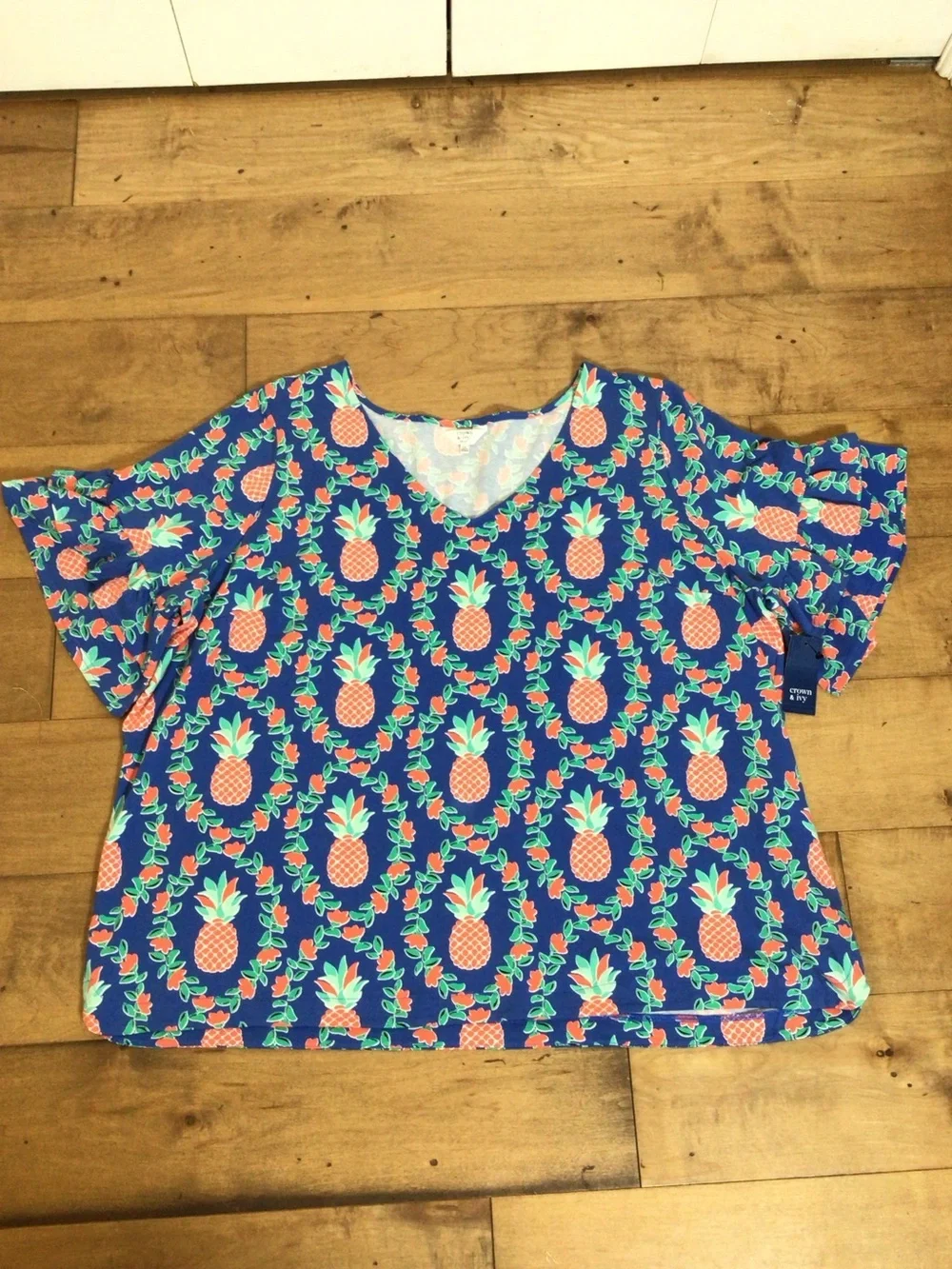 Crown & Ivy Pineapple Floral Top 3X NWT Ruffle Bell Sleeve Tropical Boho.